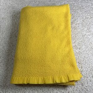 Vintage JC Penney Fashion Manor Yellow Blanket‎ Satin Trim  64" X 84"